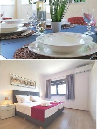 Apartment Pineta With Terrace & Park Wood View Pula Exterior photo